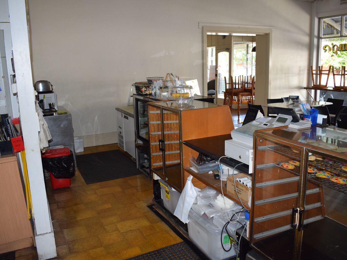 56 - 60 High Street, Charlton