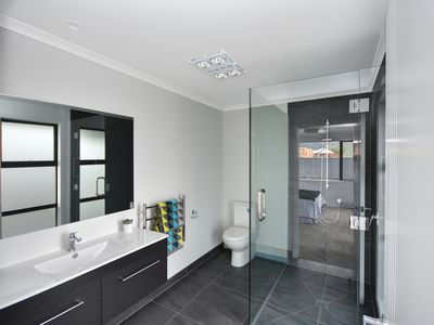 111 Formby Street, Outram