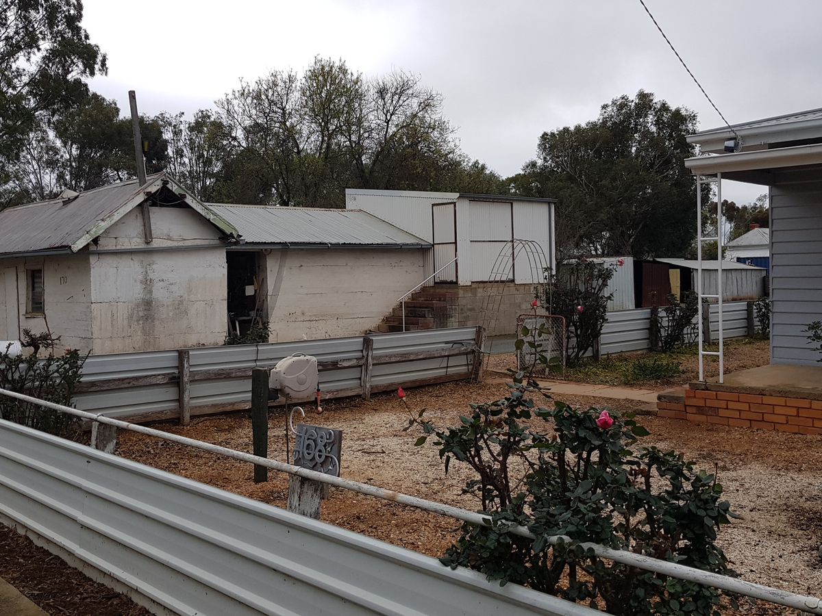 168-170  Railway Road, Elmore