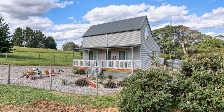 1 spring court , Strathbogie 1 spring court , Strathbogie