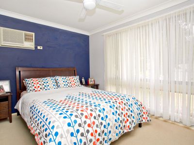 42 Coowarra Drive, St Clair