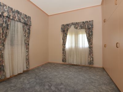 2 Stirling Street, East Toowoomba