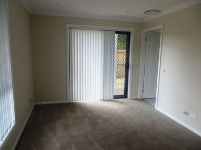 1 / 2 York Street, Emu Plains