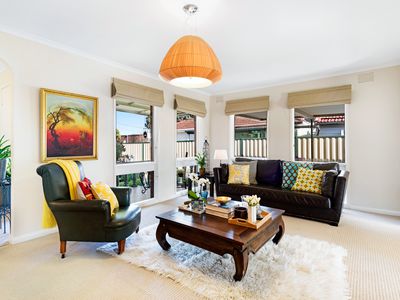 11 Suffolk Road, Sunshine North