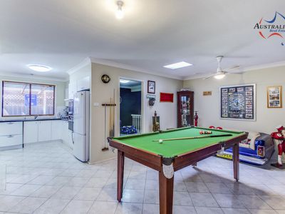 6 Nalong Street, St Clair