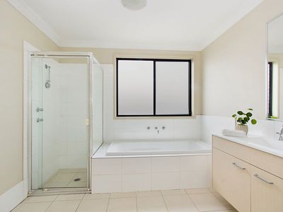 36 Affleck Gardens North, Middleton Grange