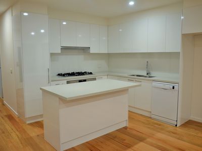 1 / 12 Curie Av, Oak Park