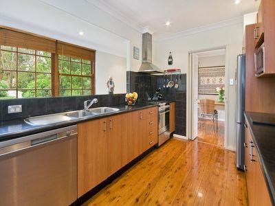 112 Woonona Avenue North, Wahroonga