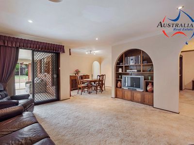 14 Pine Creek Circuit, St Clair