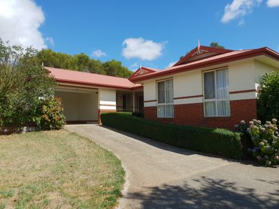 140 Barry Street, Romsey