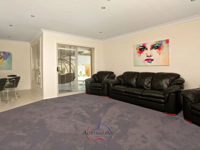 13 Mezen Place, St Clair