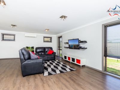 50 Solander Drive, St Clair