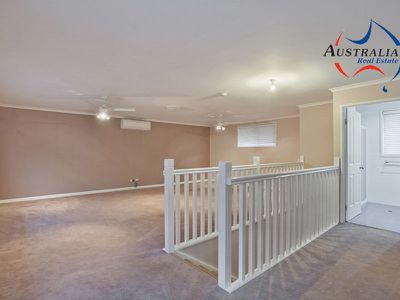 7 Snowy Close, St Clair