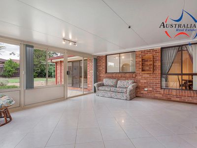 14 Pine Creek Circuit, St Clair