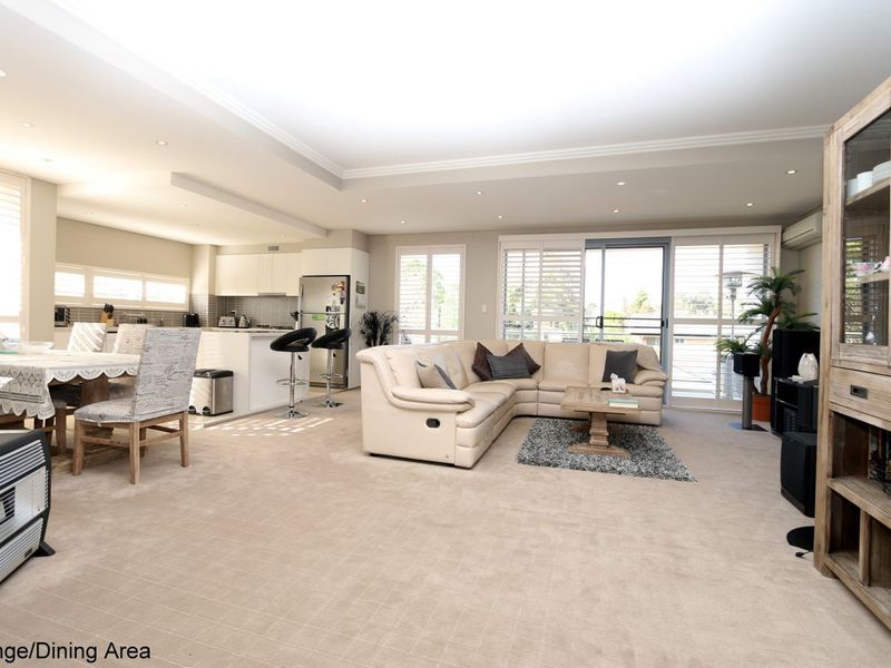 7 / 5 Sherwin Avenue, Castle Hill