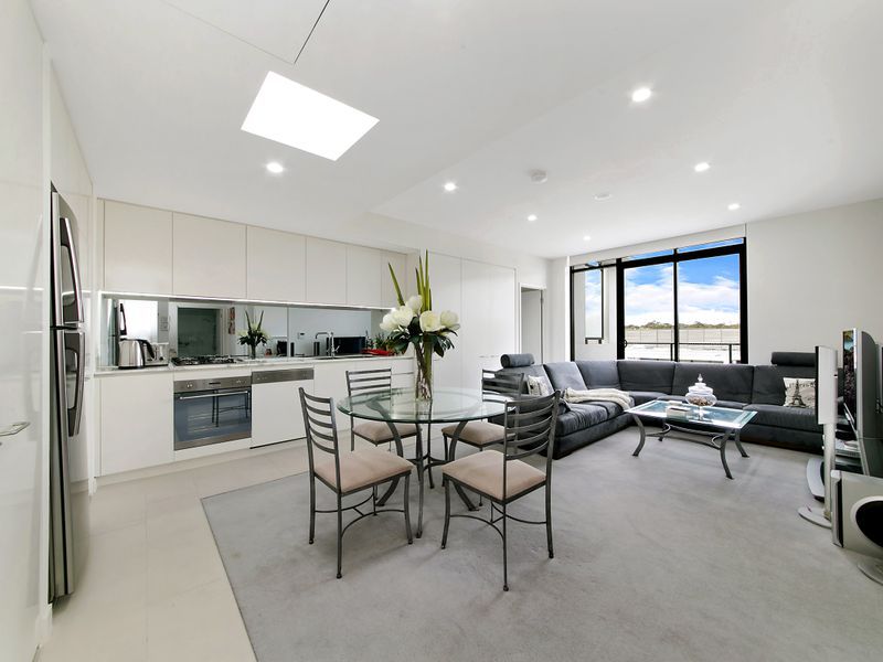 706 / 10 Waterview Drive, Lane Cove