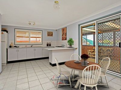 10 Tea Tree Way, Colyton