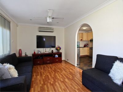 81 Madison Circuit, St Clair