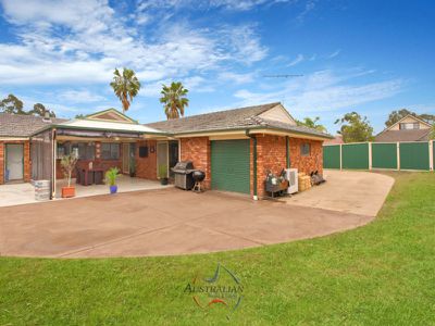44 Cook Parade, St Clair