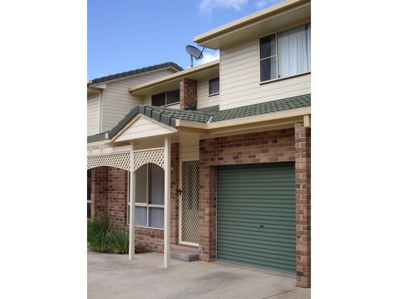 2 / 70 Herries Street, Toowoomba
