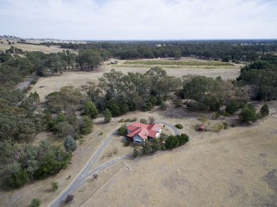 38 McCrackens Road, Locksley