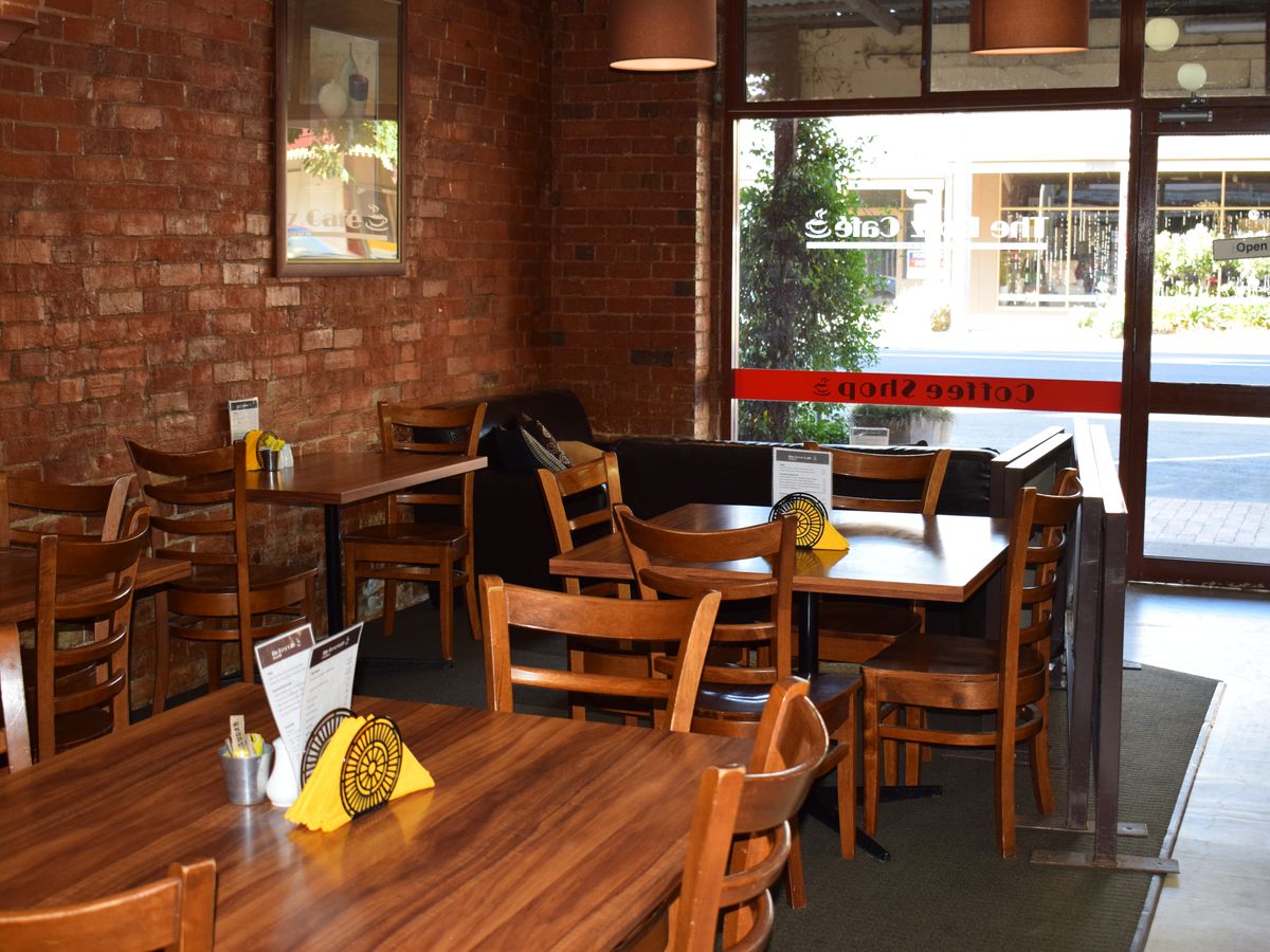 27 High Street, Charlton