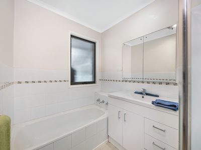 8 Main Street, Romsey