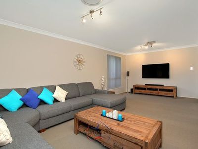 360 Caddens Road, Claremont Meadows