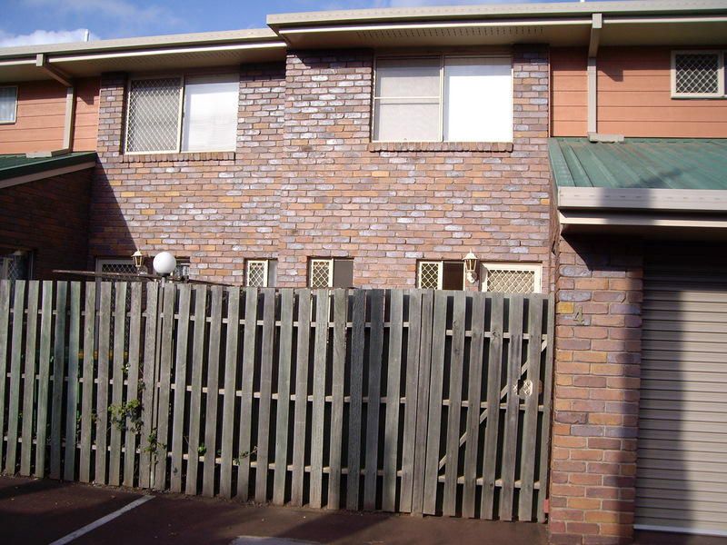 4 / 247 Herries Street, Toowoomba