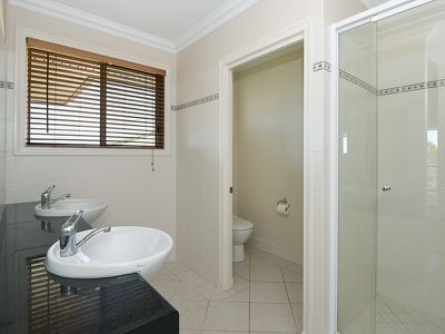 12 Katoomba Crescent, Prince Henry Heights