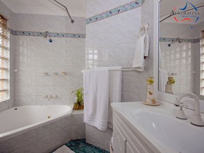 11 Rochford Street, St Clair