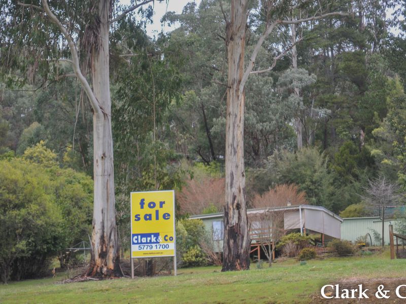 4 Ahern Court, Kevington