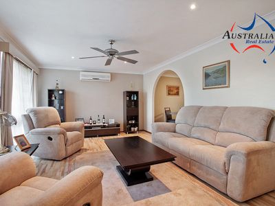 5 Seattle Close, St Clair