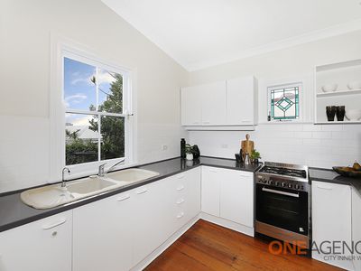 8 Mackenzie, Rozelle