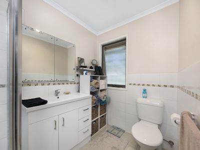 8 Main Street, Romsey