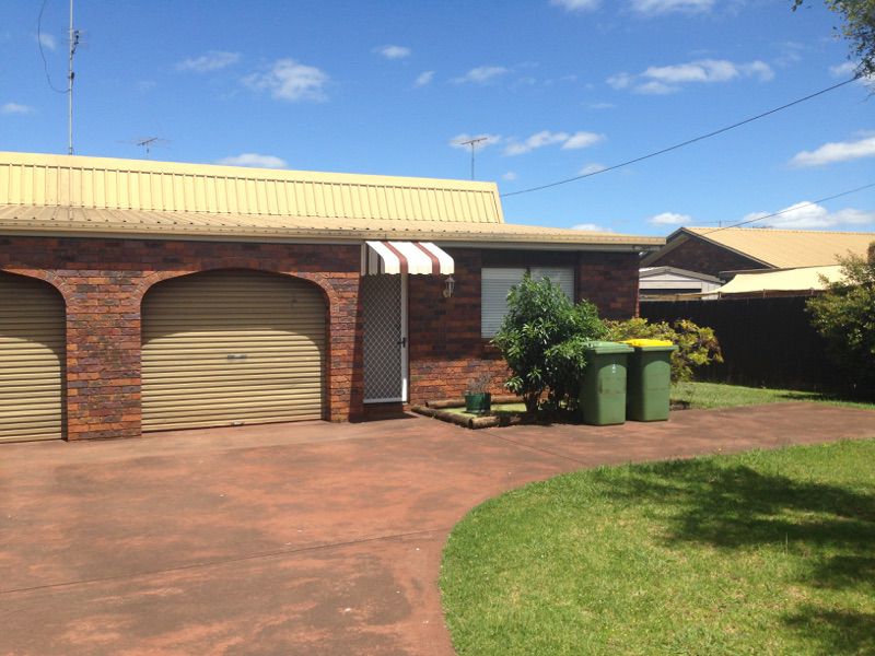 2 / 5 Bader Court, Wilsonton