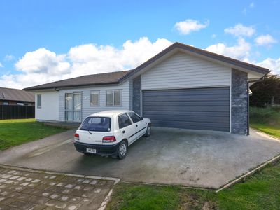 8 Calluna Crescent, Mosgiel