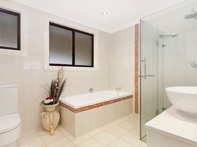 5 Pine Creek Circuit, St Clair