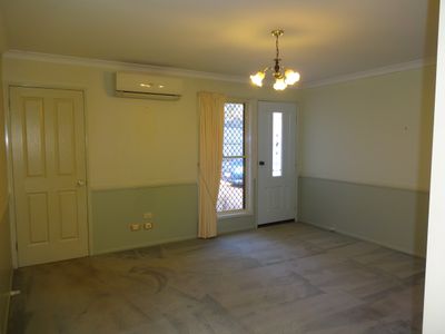 8 / 58 Gordon Avenue, Newtown