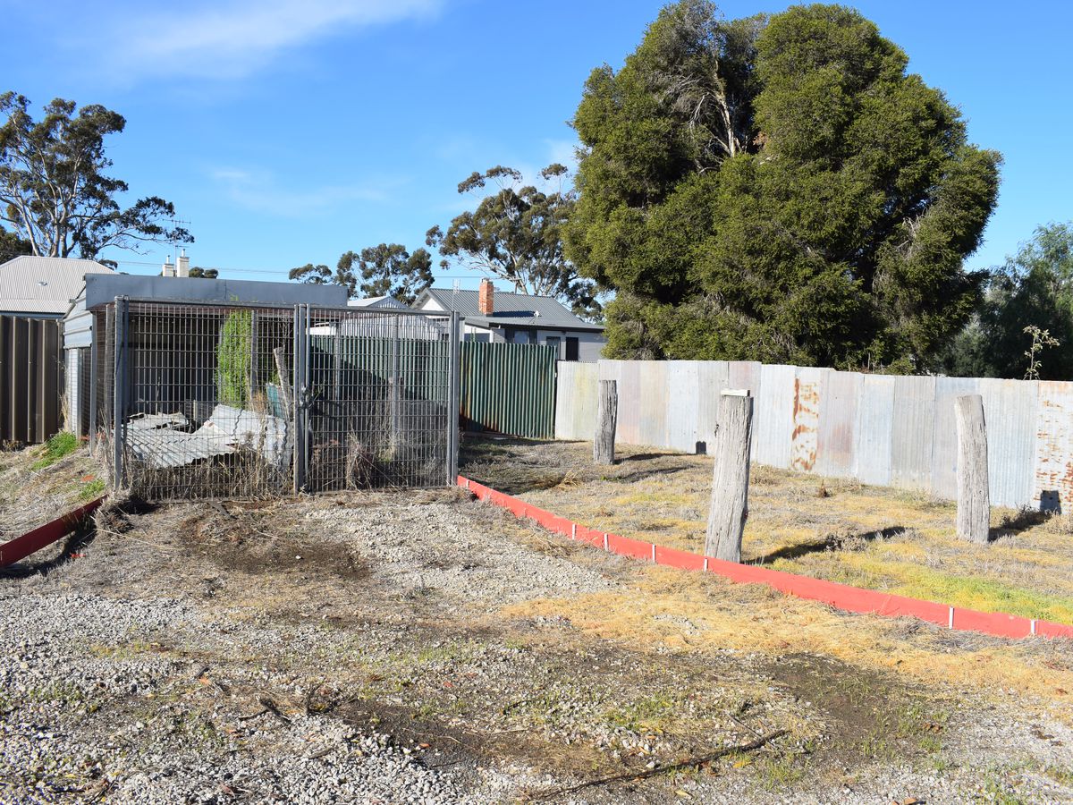 33 Sullivan Street, Inglewood