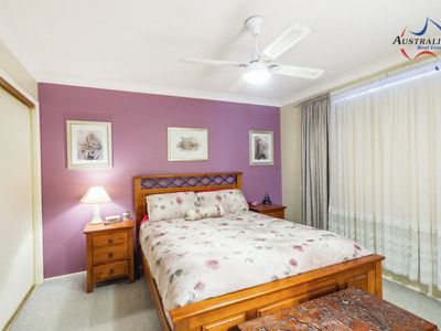 6 Nalong Street, St Clair