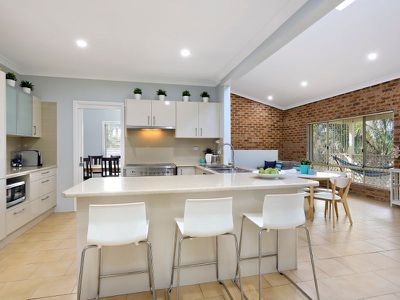 12 Wills Glen, St Clair