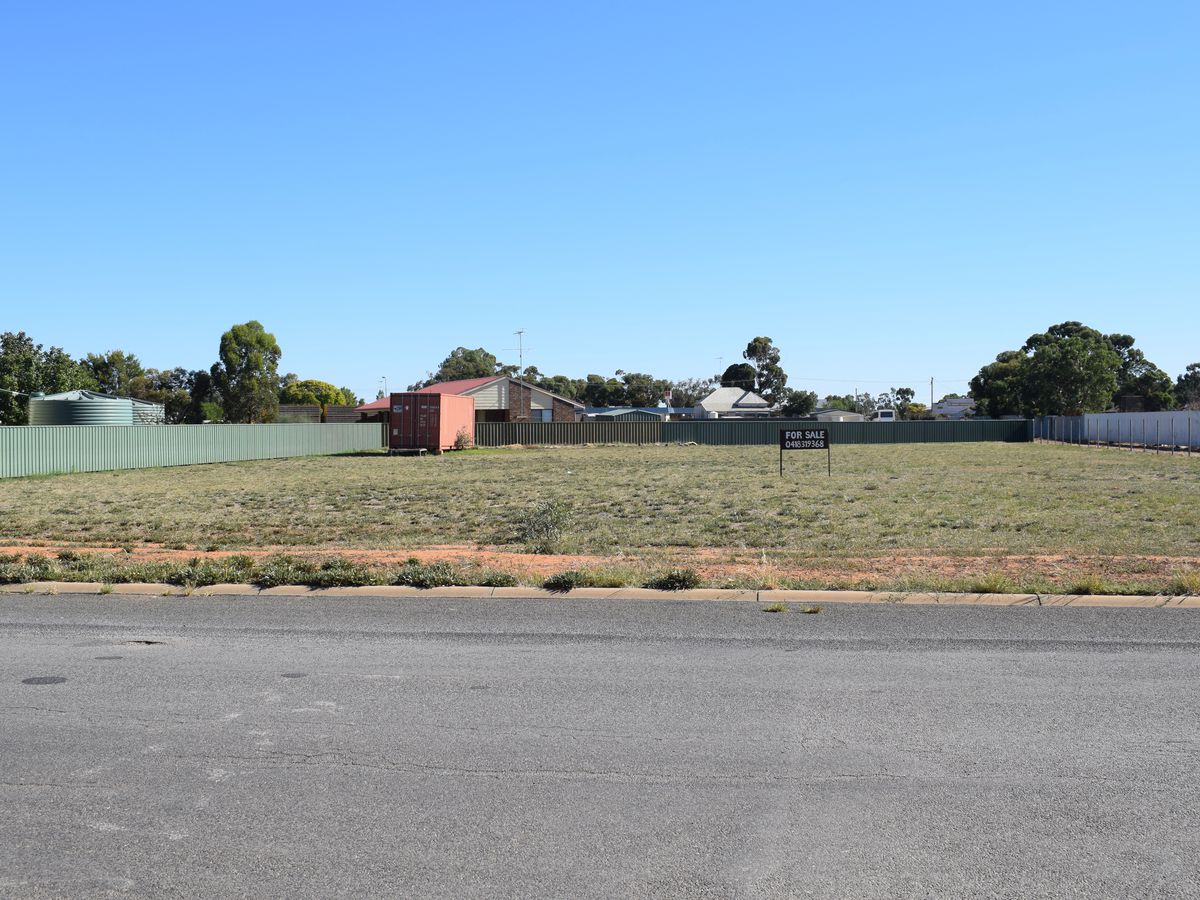 52 Davies Street, Charlton