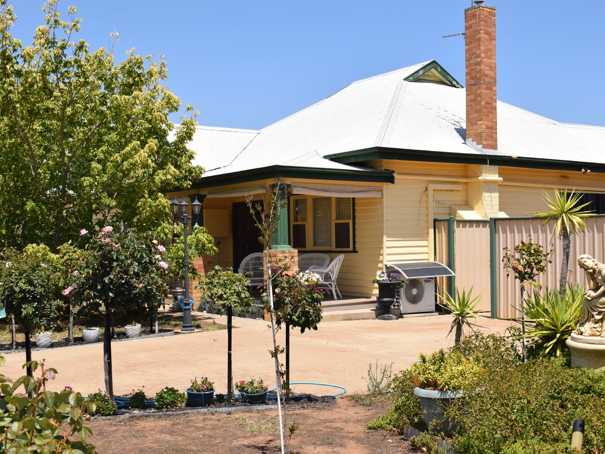 80 Sullivan Street, Inglewood