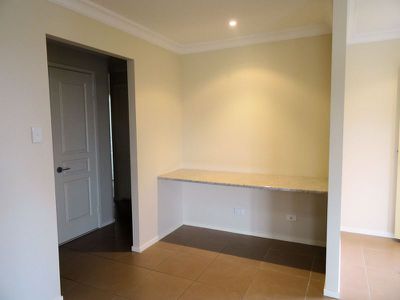 2 / 2 Yearling Close, Glenvale