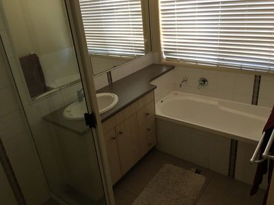 3 / 8 Ball Street, Drayton