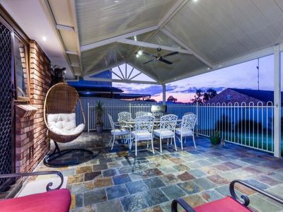 100 Cook Parade, St Clair