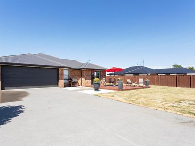 114 Pegasus Boulevard, Pegasus