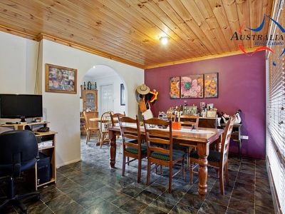 9 Barossa Close, St Clair