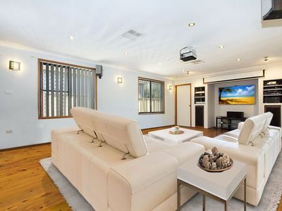 18 Macbeth Grove, St Clair